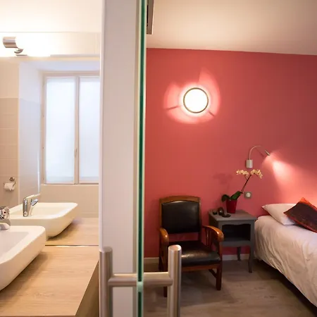 Restaurant Le Sully Hotel 2*