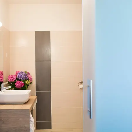 Restaurant Le Sully Hotel 2*