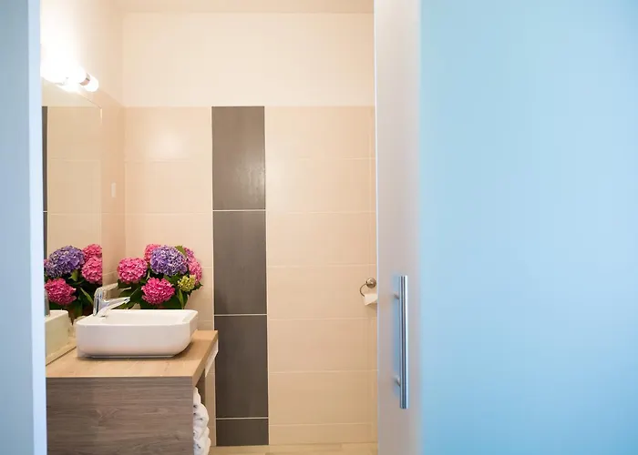 Restaurant Le Sully Hotel 2*